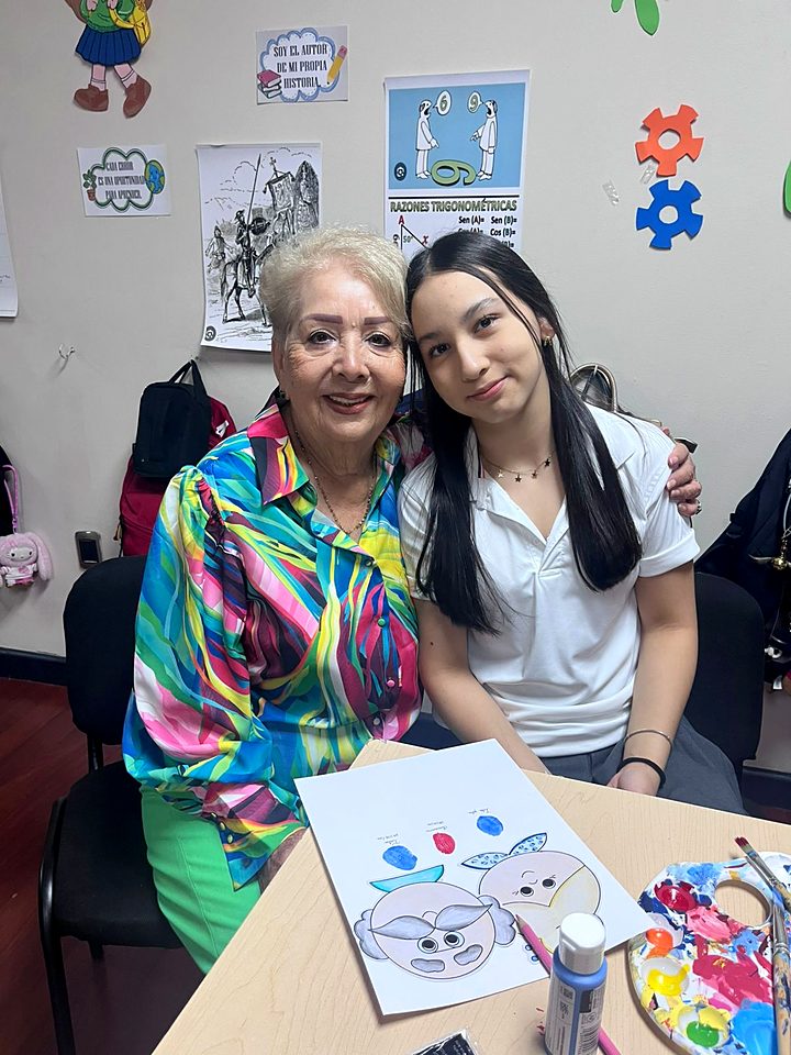 Abuelos y alumnos del Instituto Newman del Oratorio durante la celebración del Día de los Abuelos en Reynosa (38/57).